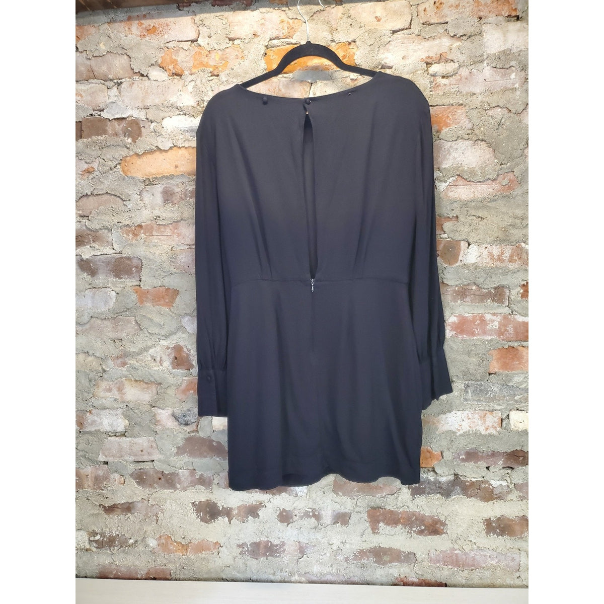 Sanctuary Womens Dress Size 6 Black Long Sleeve Keyhole Back Ruched Mini