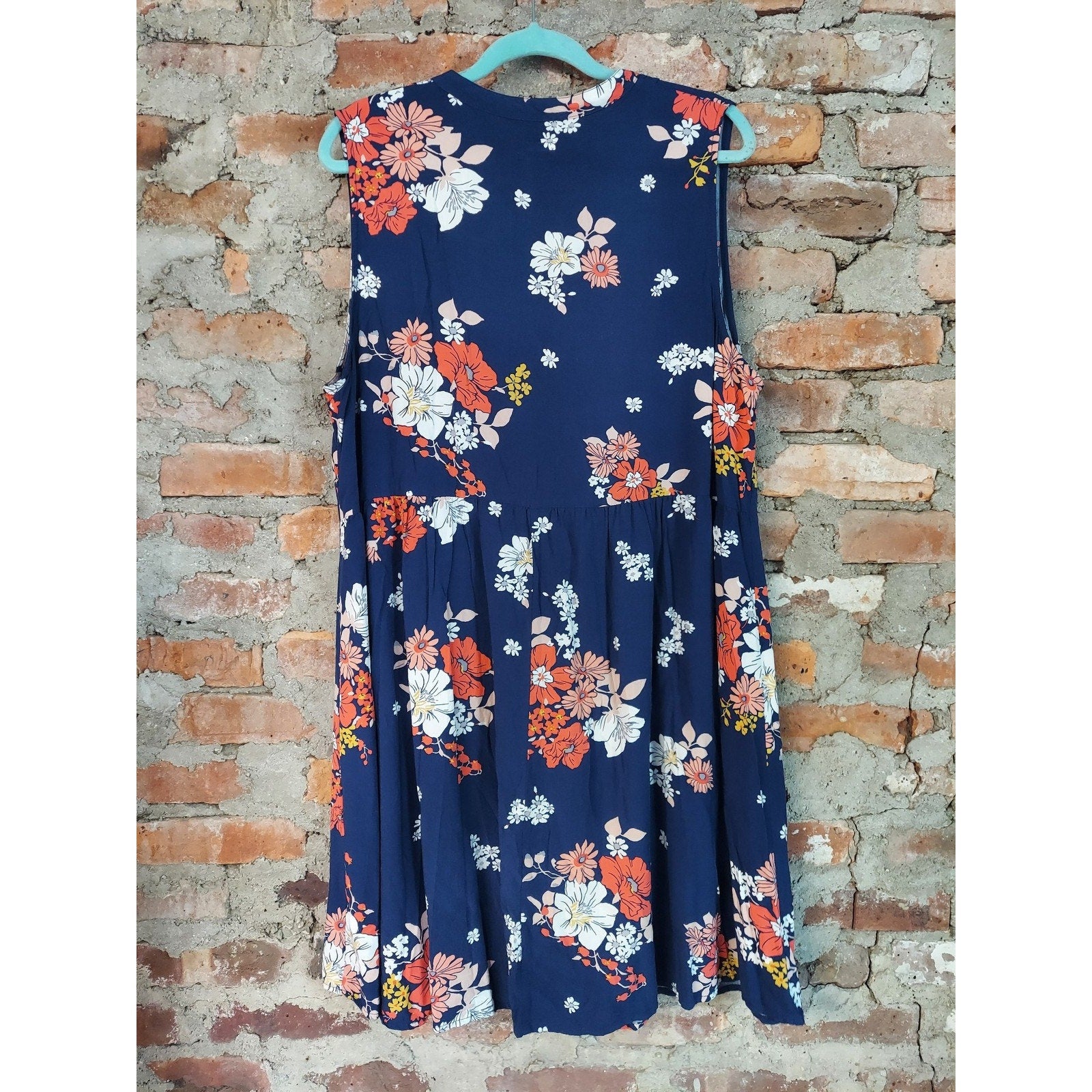 Old Navy Womens Dress XXL Navy Blue Floral Multicolor Sleeveless V Neck Pleated