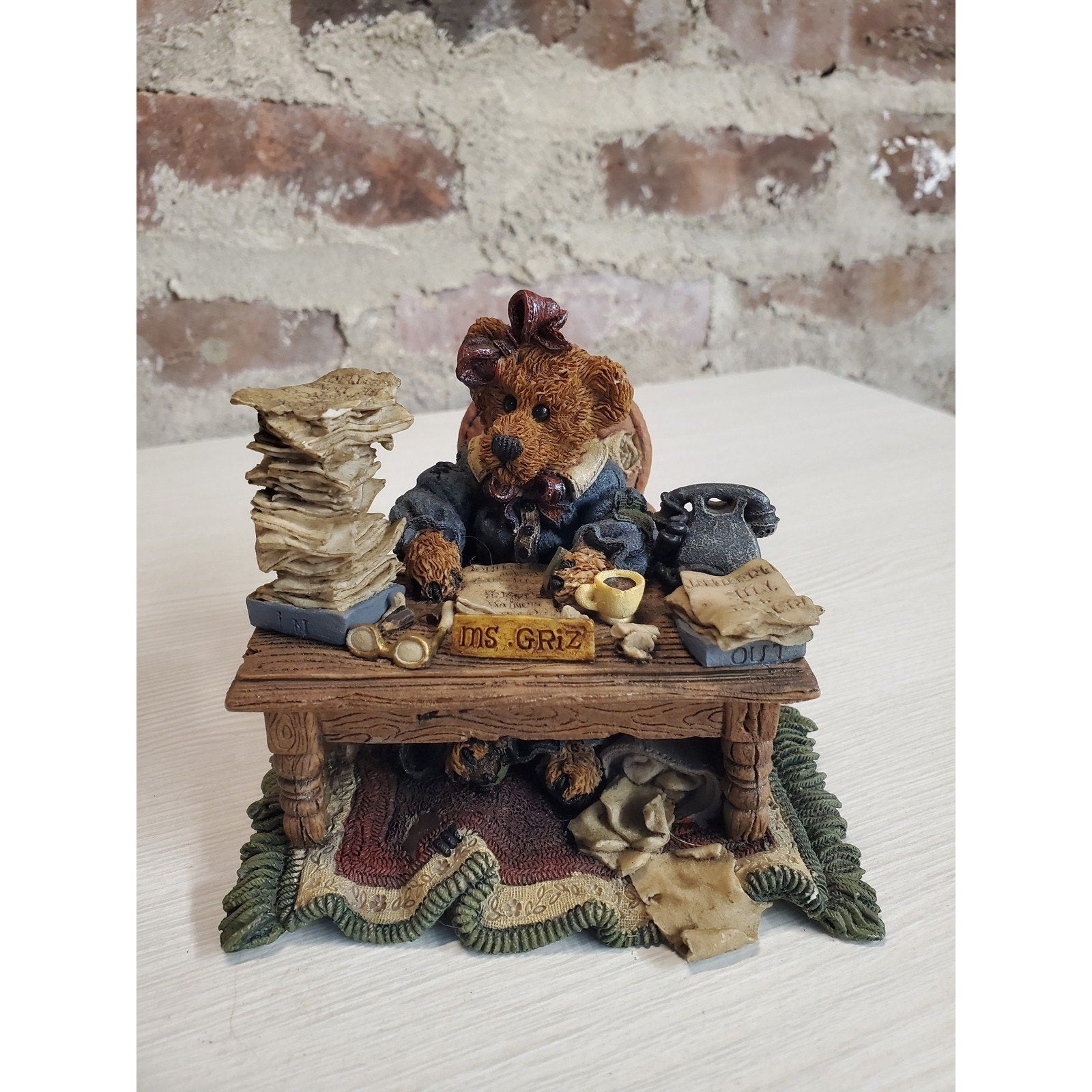 Boyds Bears & Friends Ms Griz Monday Morning Bear Figurine 1995 Limited Edition