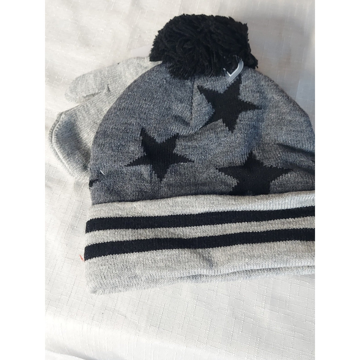 addie & tate Baby Infants Hat Mittens Set Gray Black Stars Striped Pom Pom