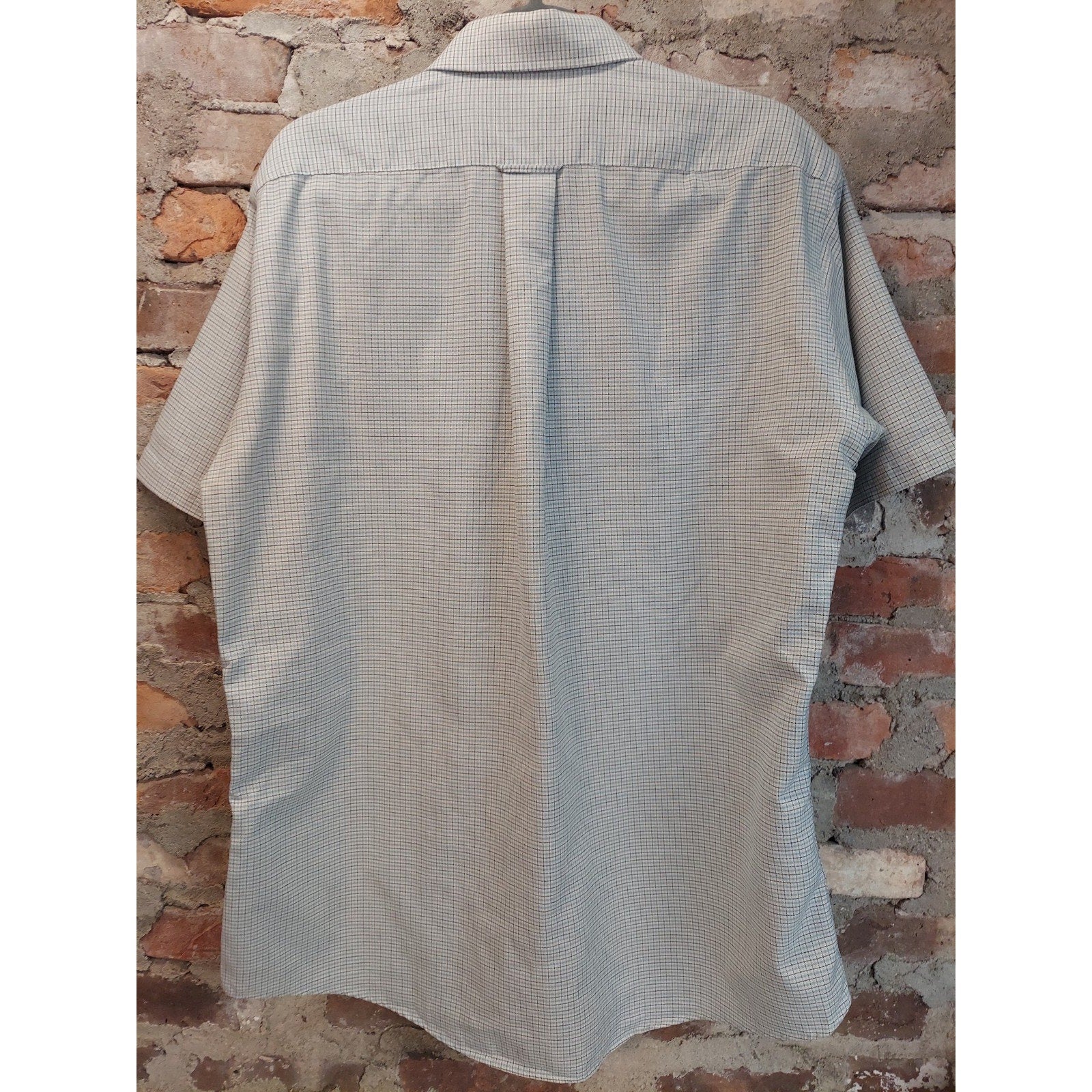Stafford Mens Short Sleeve Button Down Shirt L 16 1/2 Wrinkle Free Light Blue