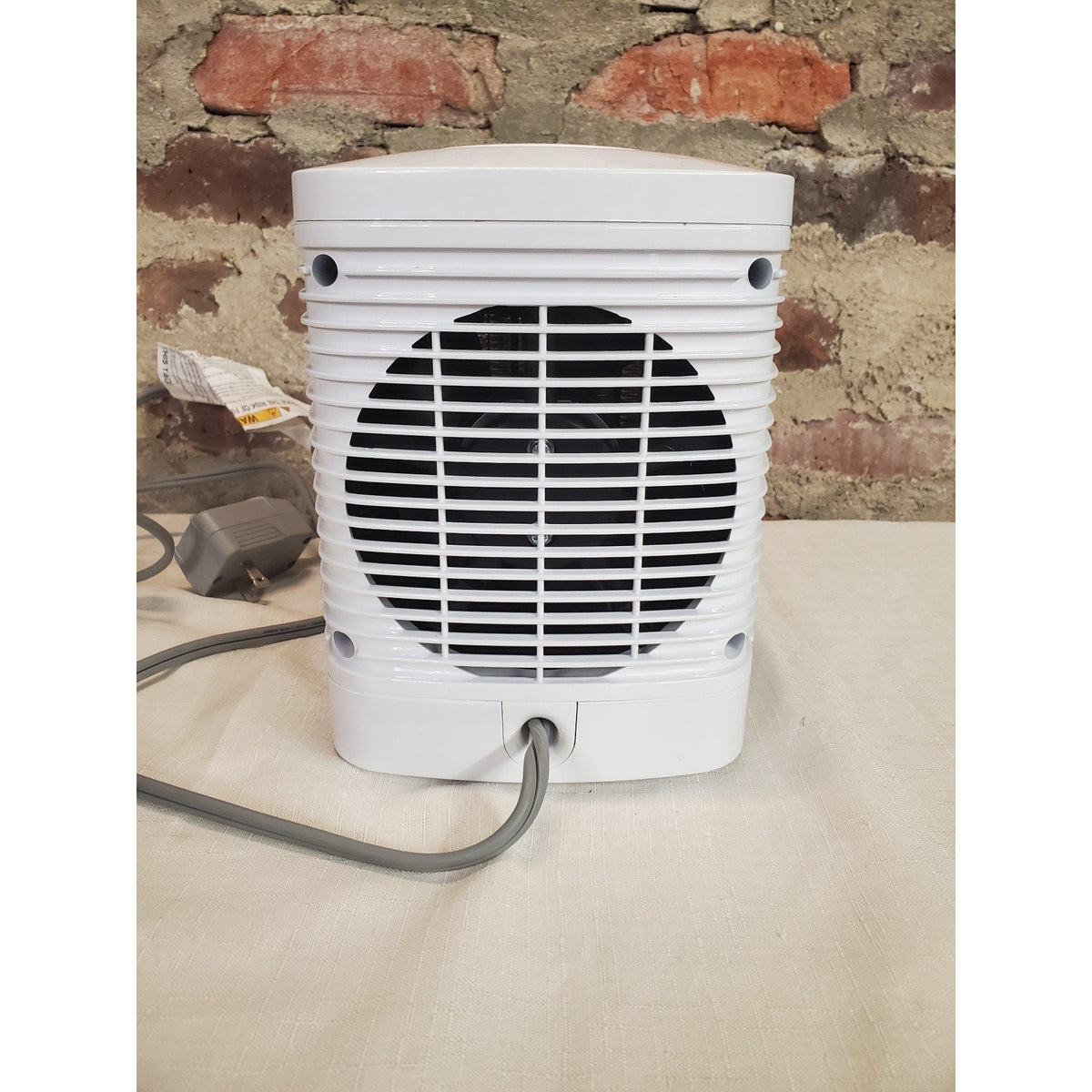 Lasko White Personal Space Heater Electric Adjustable High Low Timer 10 Inch