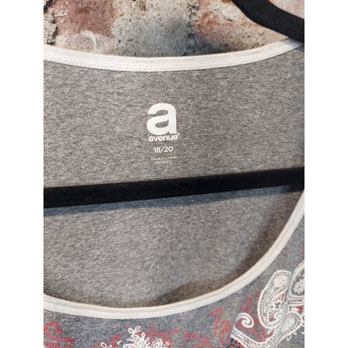 Avenue Womens Plus Size T Shirt 18/20 Gray Paisley Embroidered Top