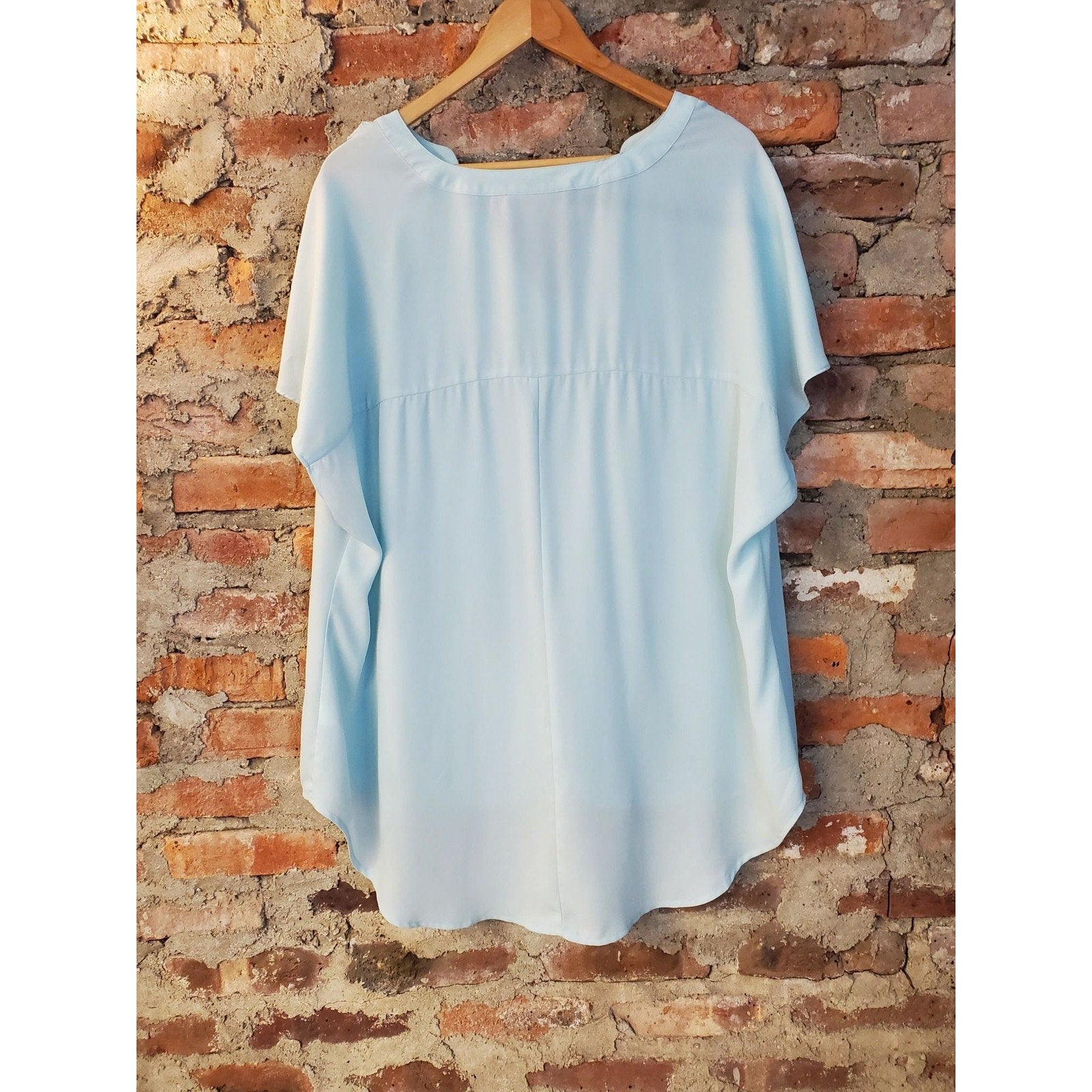 EVRI Womens Plus Size 2X Tunic Blouse Light Blue V-Neck High Low Hem Top