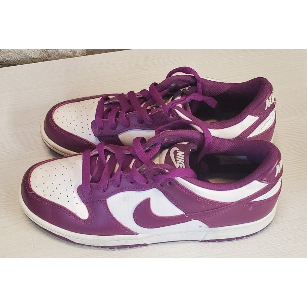 Nike Dunk Low Purple White Athletic Leather Sneakers 6Y Casual Fashion Shoes