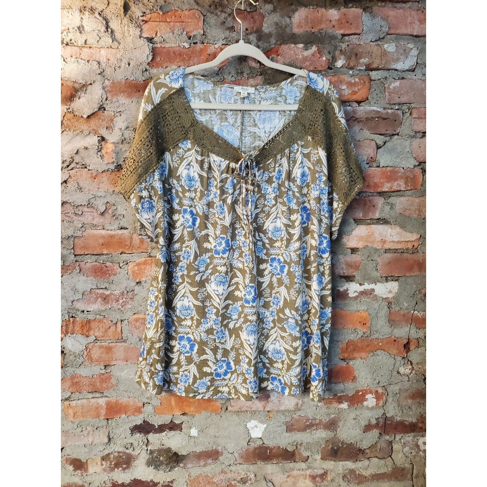 Como Blu Womens Floral Top Blouse Size 2X Green Blue Crochet Lace Peasant
