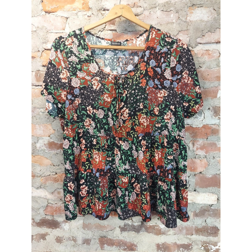 TORRID Womens Floral Tiered Peasant Blouse 2X Multicolor Short Sleeve V Neck