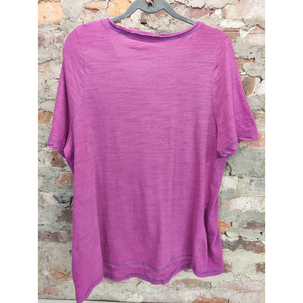 Catherines Womens Plus T-Shirt Size 0X 14/16W Purple Floral Paisley V-Neck Tee