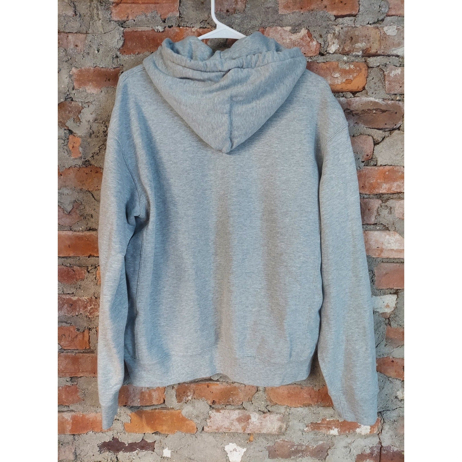 UNIQLO UT SpongeBob SquarePants Cactus Plant Flea Market Hoodie Mens Medium Gray