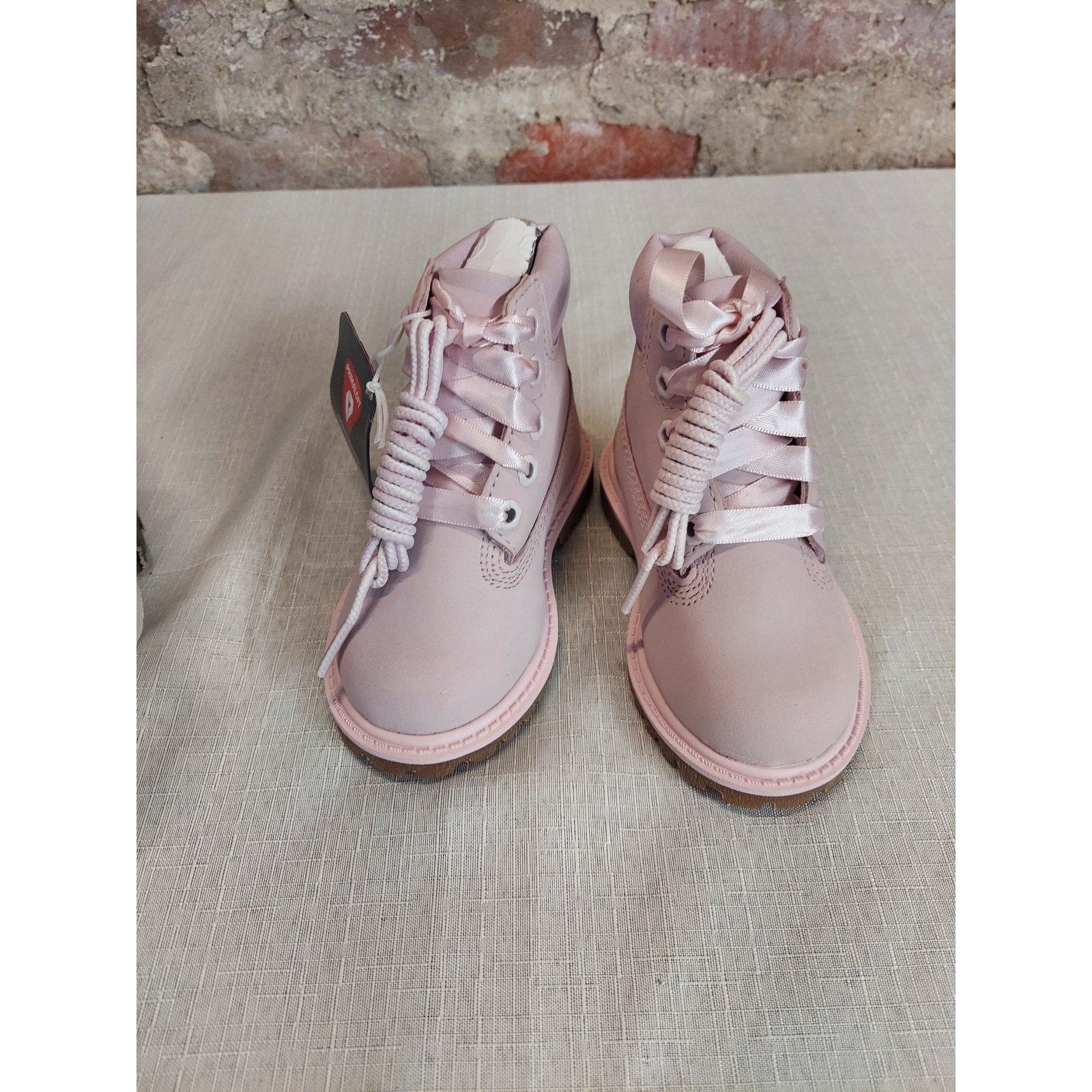 Timberland Toddlers Boots Size 5 Light Pink Waterproof Rainbow Heart Ribbon