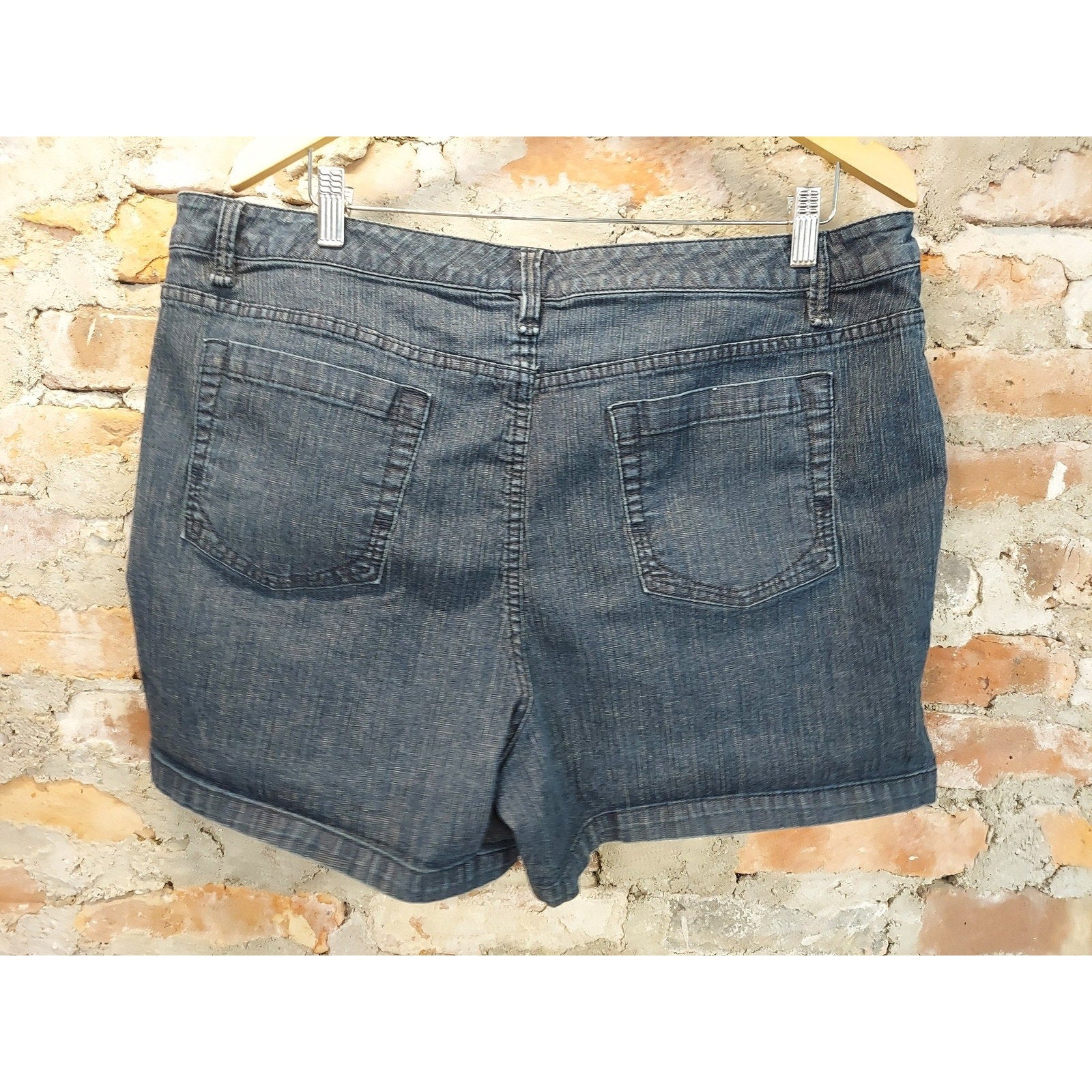 Avenue Jeans Womens Denim Shorts Size 20 Dark Wash Blue Cuffed Mid Rise
