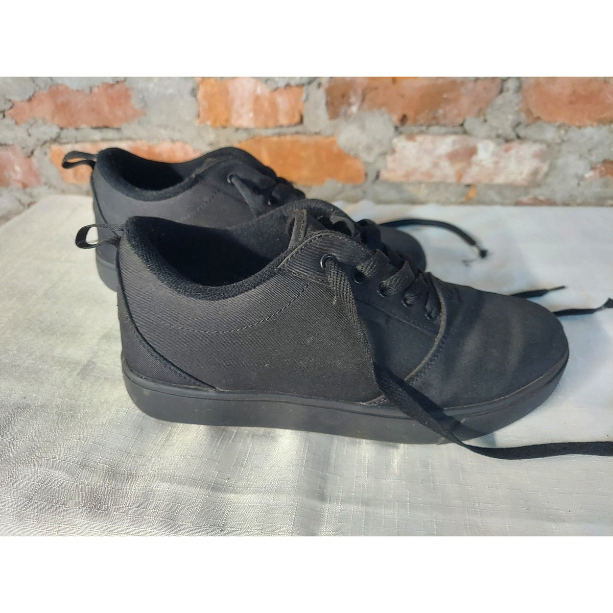 Heelys Roller Skate Womens Shoes Size 8 Black Sneakers With Removable Wheels