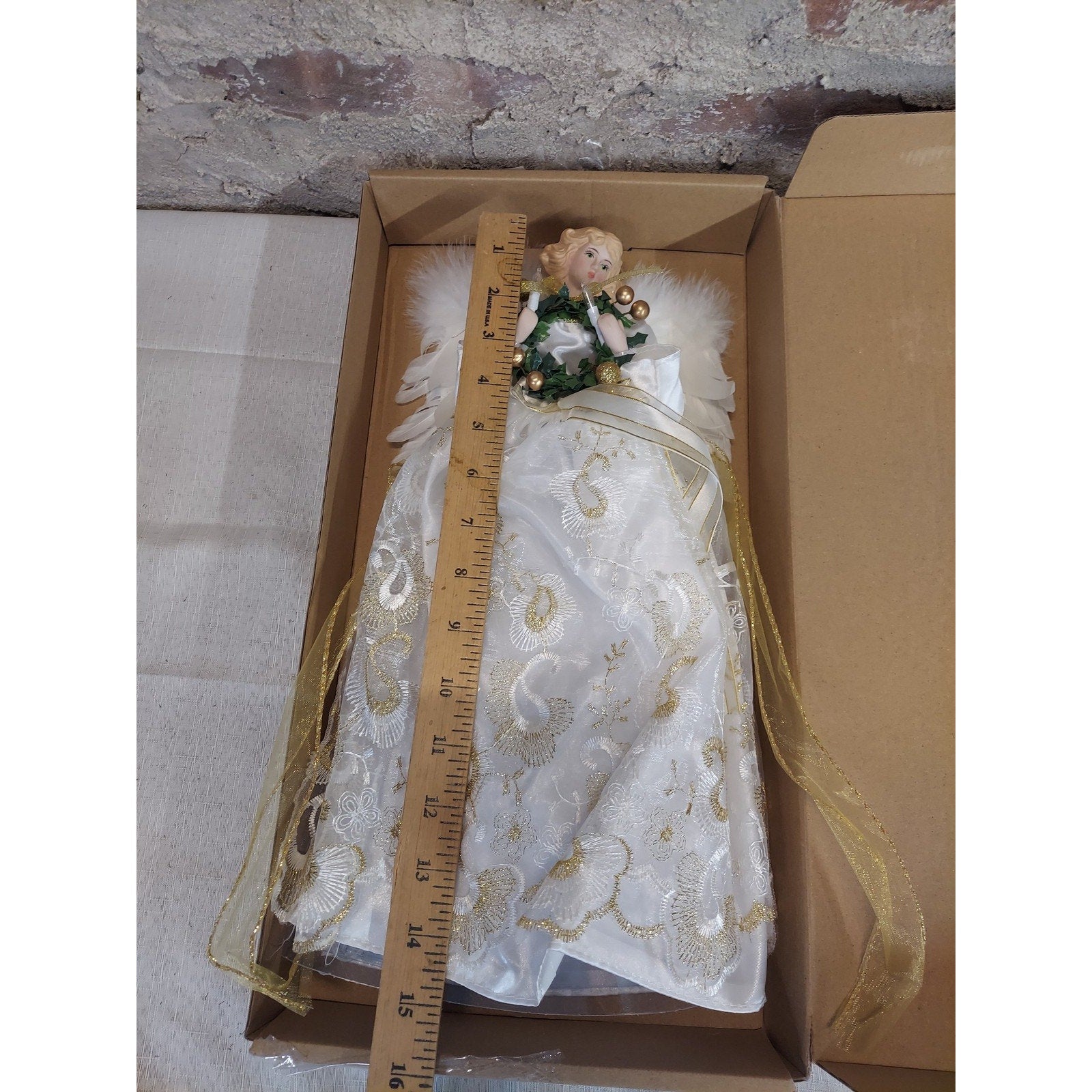 Christmas Tree Topper Angel White Gold Feather Wings Porcelain Head 15 Inch
