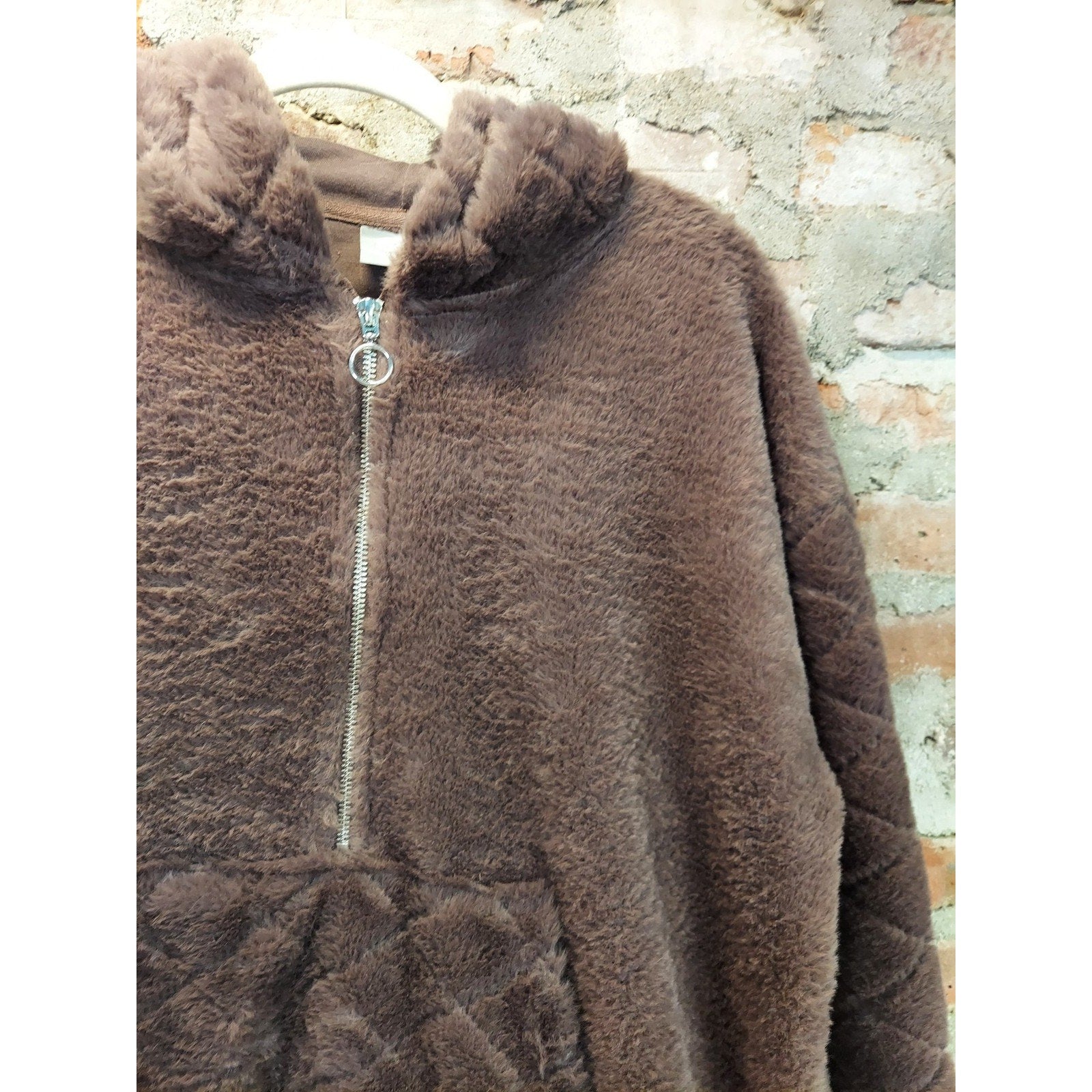 Daisy Fuentes Womens Hoodie Faux Fur Quarter Zip L Brown Pullover Sherpa Quilted