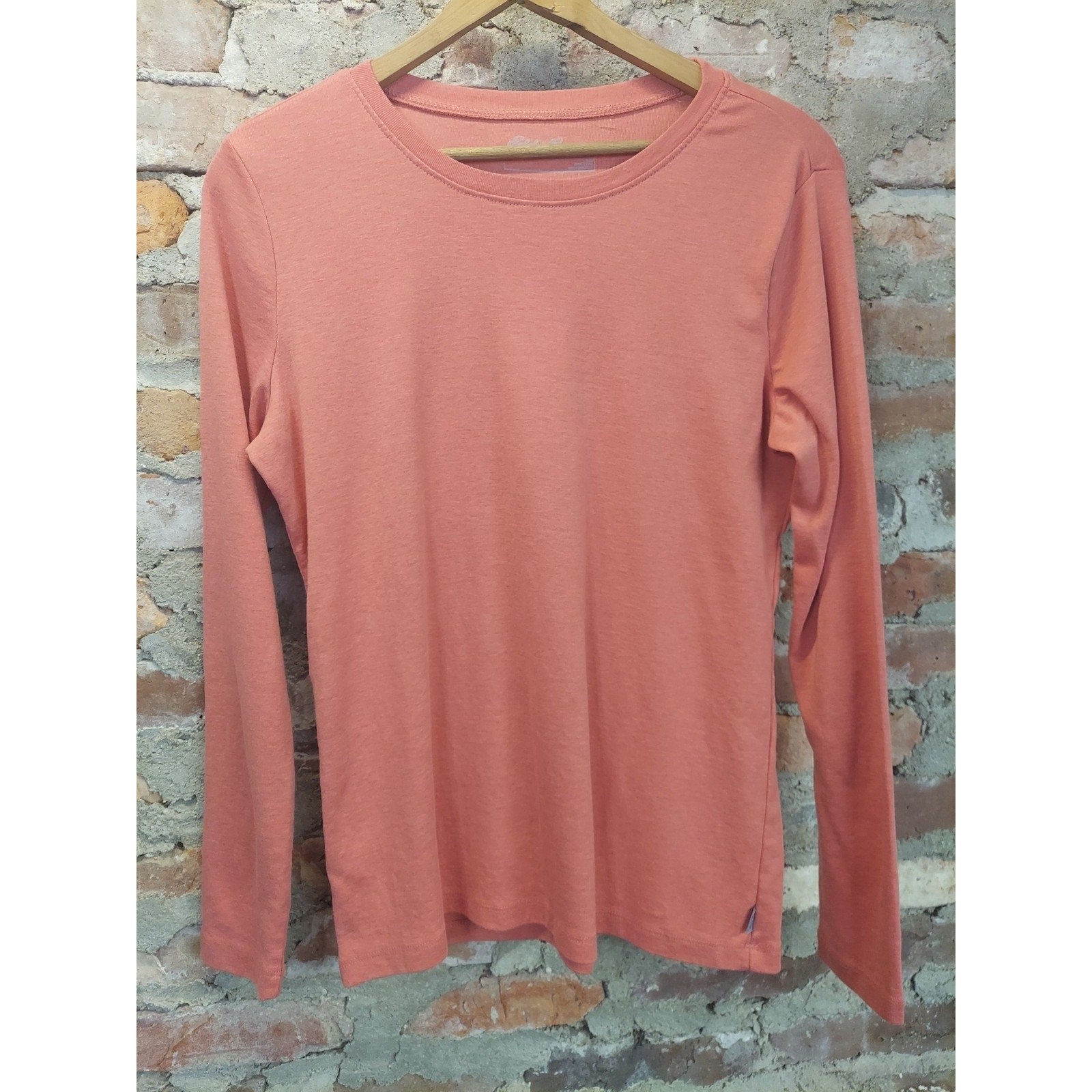 Eddie Bauer Womens Long Sleeve T Shirt Sz XL Peach Crew Neck Casual Soft Fit Top