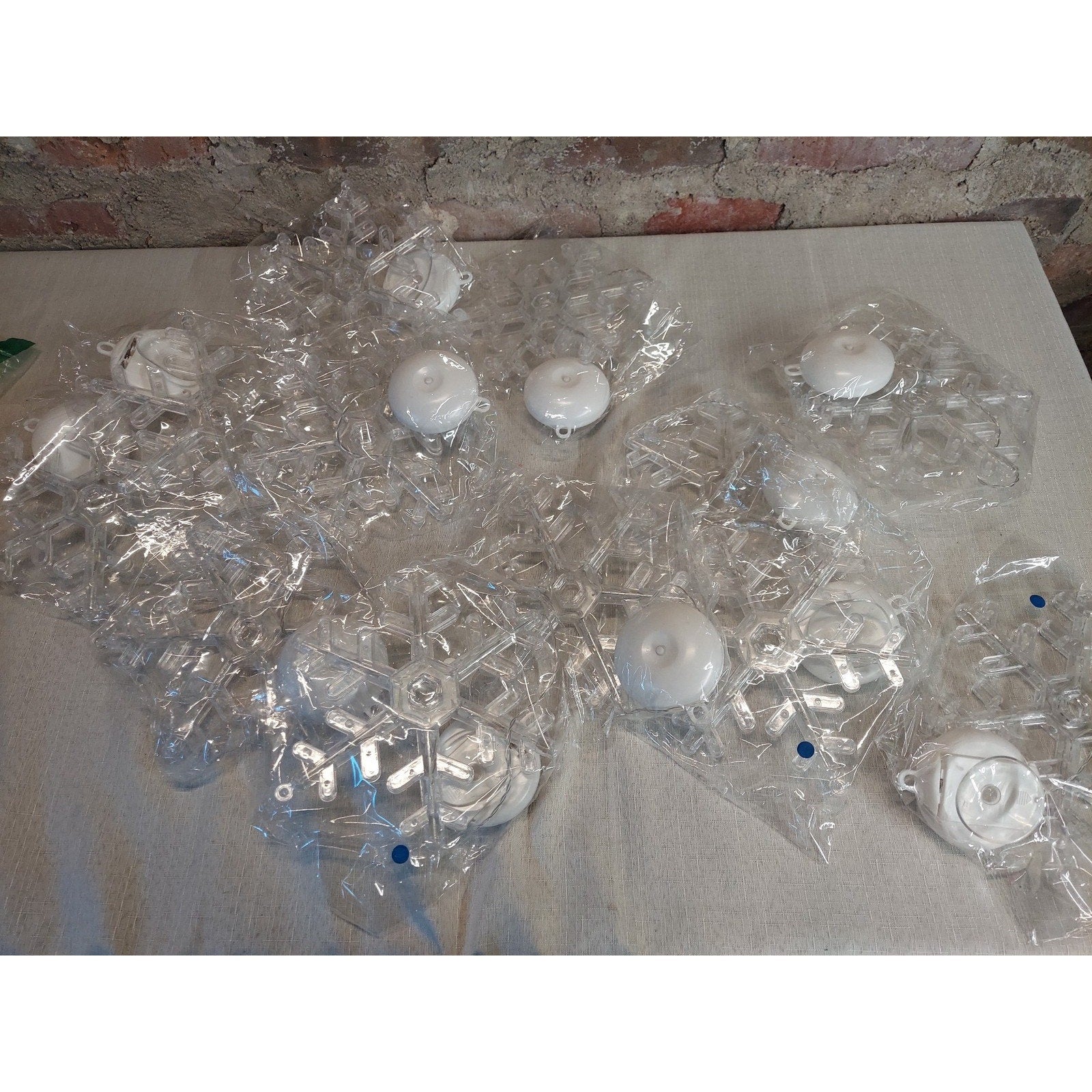 Christmas LED Snowflake Battery Lights Window Decor Hanging Set 10 Blue White