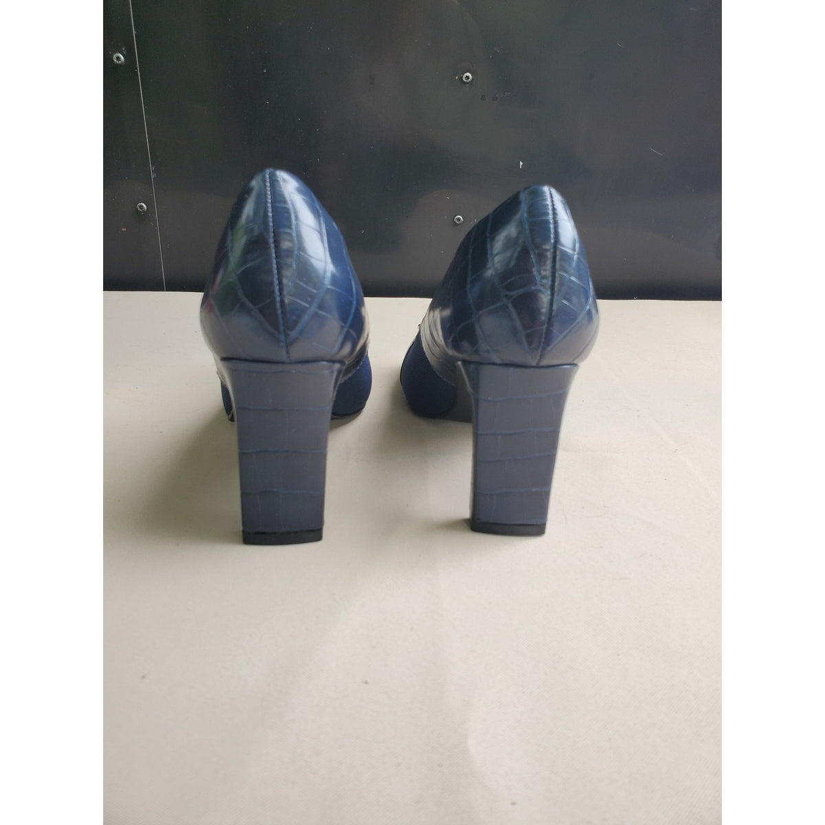 Benassal Womens Pumps Size 5 Navy Blue Crocodile Embossed Buckle Accent Block