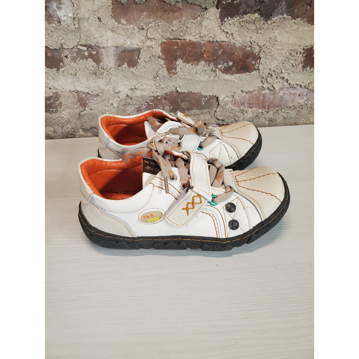 TMA Womens Shoes Sneakers US 6.5 White Orange Leather Low Top Lace Up Casual