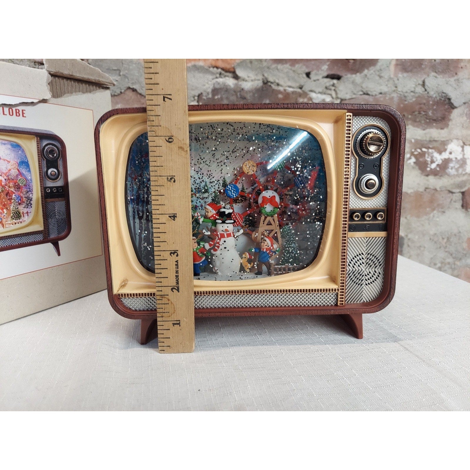 Cracker Barrel Christmas Snow Globe Retro TV LED Animated Holiday Decor