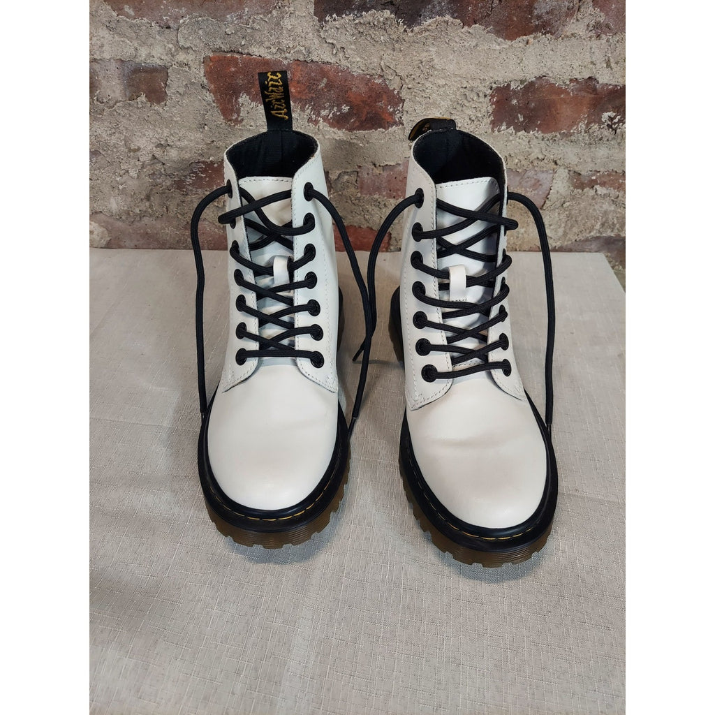 Dr Martens Womens Boots Luana 8 Eye Lace Up US 6 White Bouncing Soles