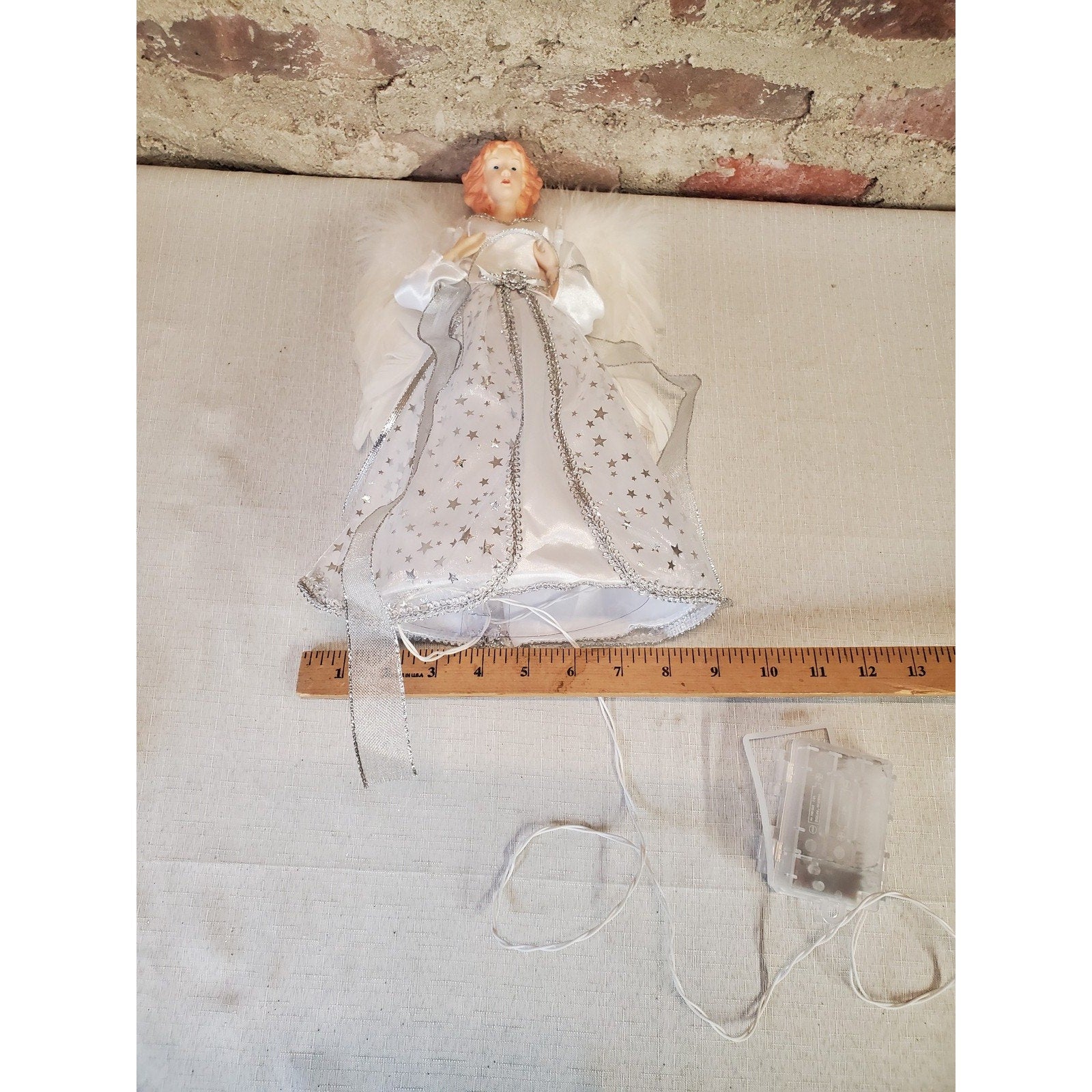 Christmas Angel Tree Topper Figure White LED Lights Feathered Wings Silver Stars