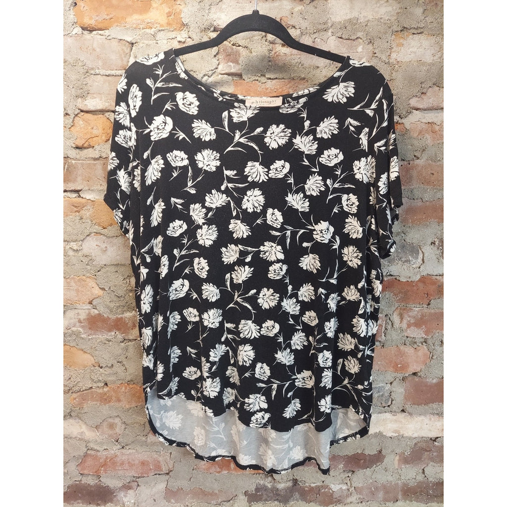 Philosophy Womens Top 1X Black White Floral Short Sleeve High Low Hem Rayon