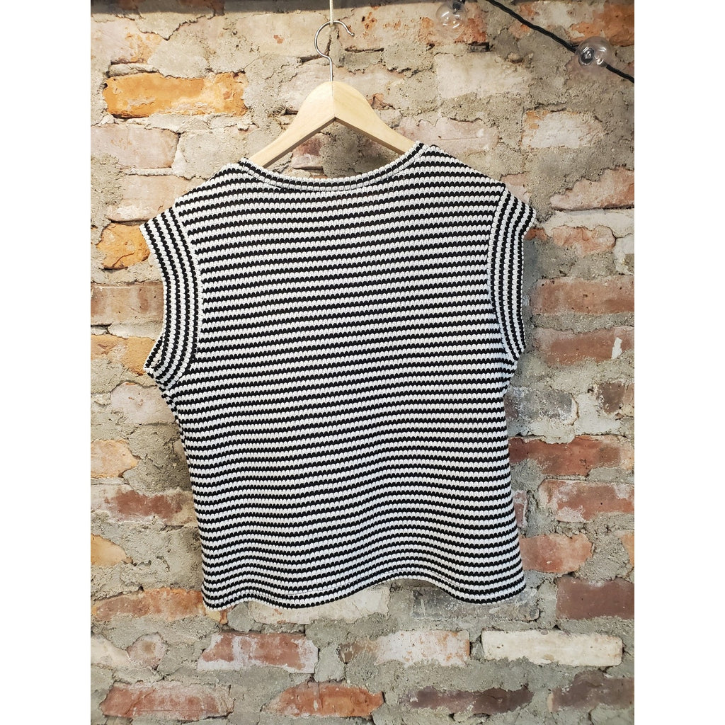 Womens Crop Top XL Black White Striped Textured Knit Short Sleeve