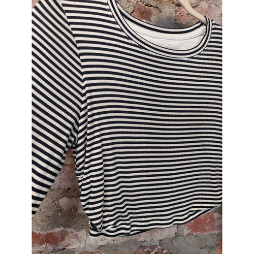 Aerie Offline Womens Sz M Long Sleeve Crop Top Black White Stripe Ribbed Knit