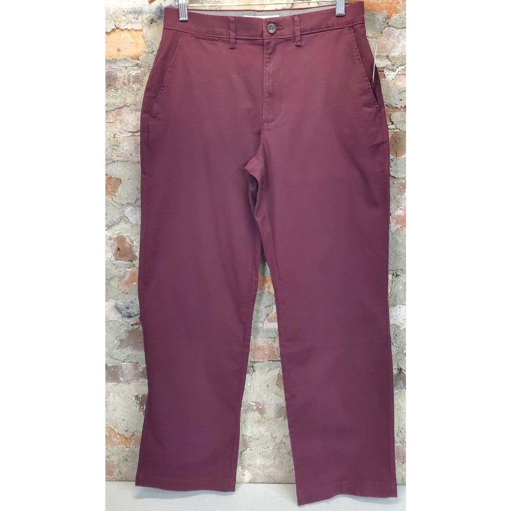 Amazon Essentials Mens Chinos Pants 31W x 29L Burgundy Flat Front Stretch
