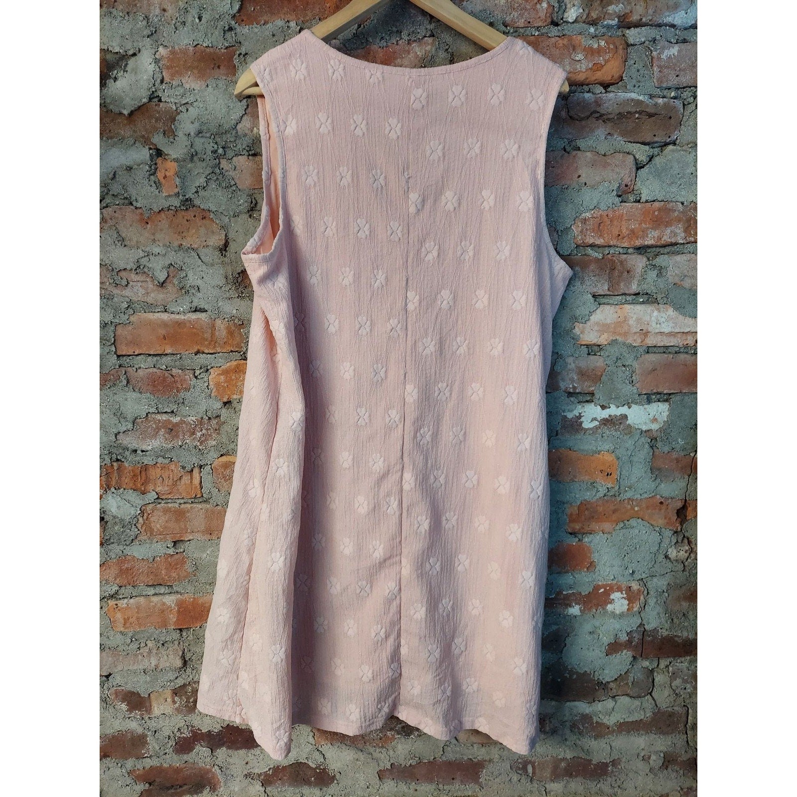 Shein Curve Womens Dress Size 1X Pink Sleeveless V-Neck Textured Shift