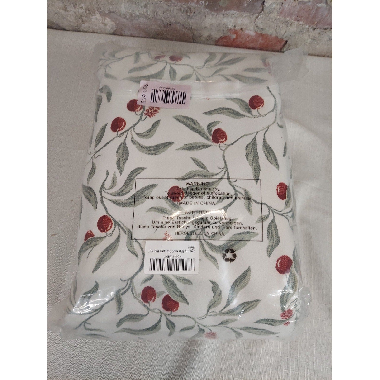 ugoutry Blackout Curtains Red Berry Botanical Grommet 96 In Length New 2 panels