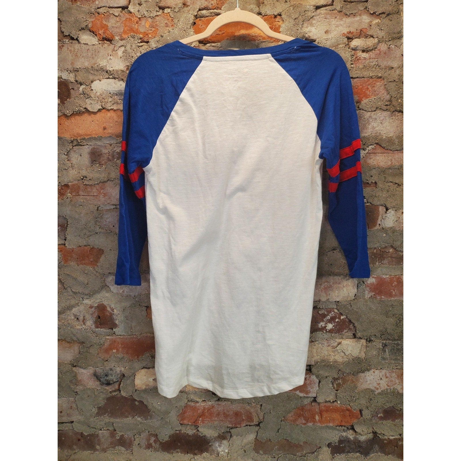 MLB Phillies Genuine Womens Raglan T Shirt M V Neck 3/4 Sleeve White Blue Red