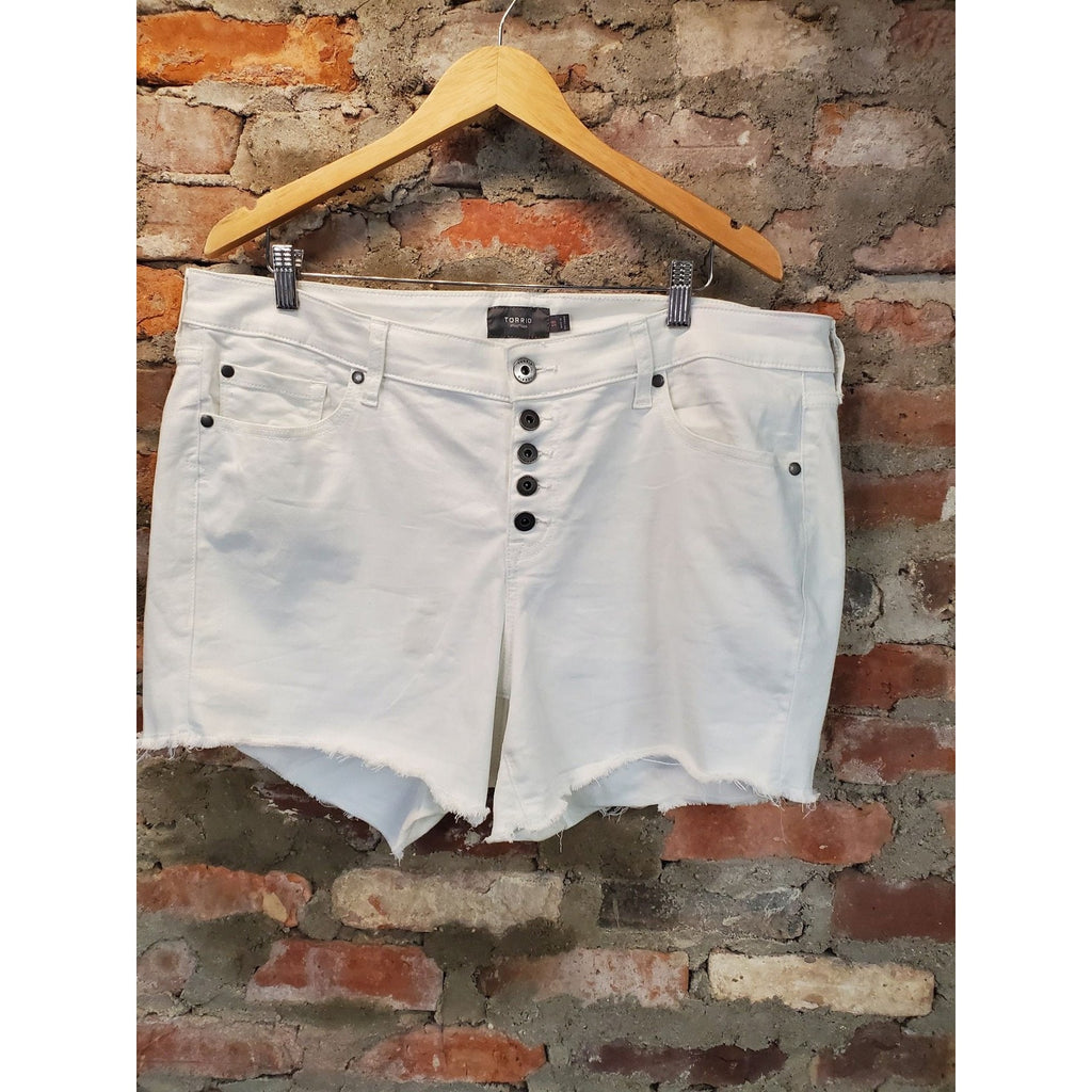 Torrid Womens Jean Shorts Size 18 White Button Fly Cut Off Raw Frayed Hem