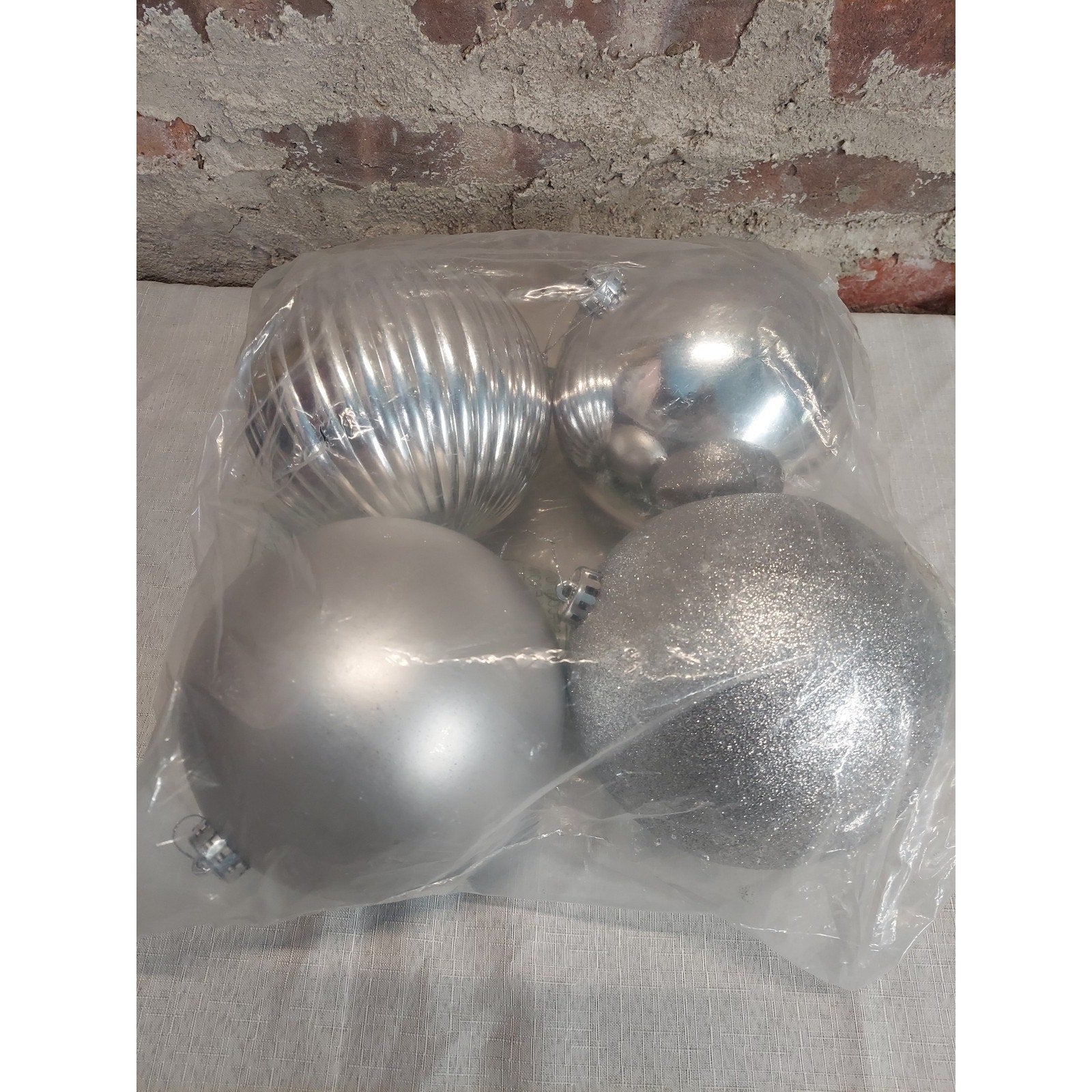 Christmas Ornaments Silver Set 4 4 Inch Mixed Finish Ball Holiday Tree Decor