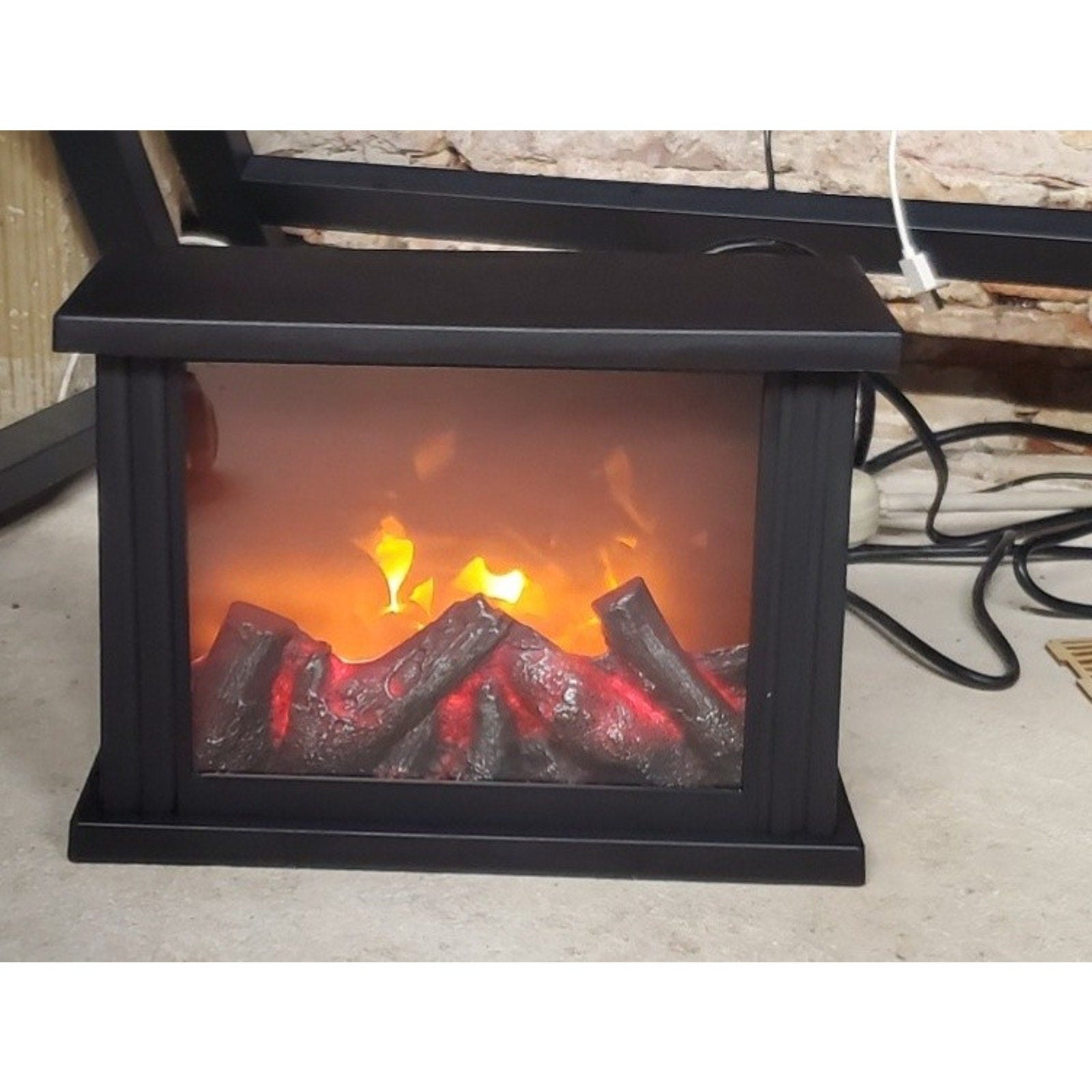 LED Fireplace Realistic Flame Effect Light Tabletop Portable Battery Operated
