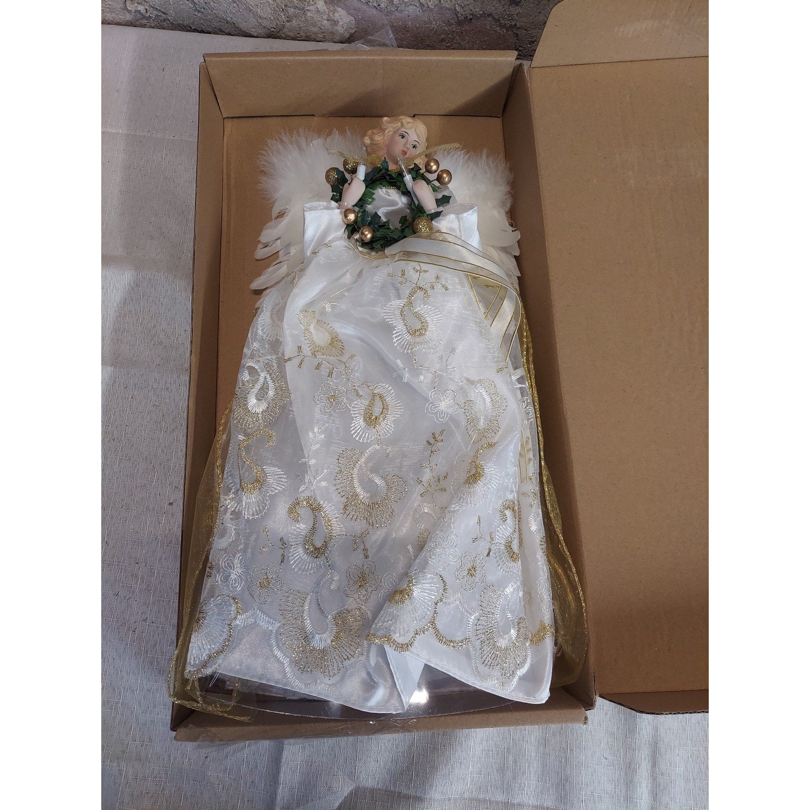 Christmas Tree Topper Angel White Gold Feather Wings Porcelain Head 15 Inch