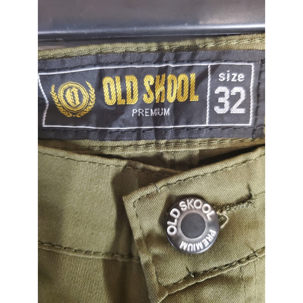 OLD SKOOL PREMIUM Mens Shorts Size 32 Olive Green Moto Style Zipper Pockets