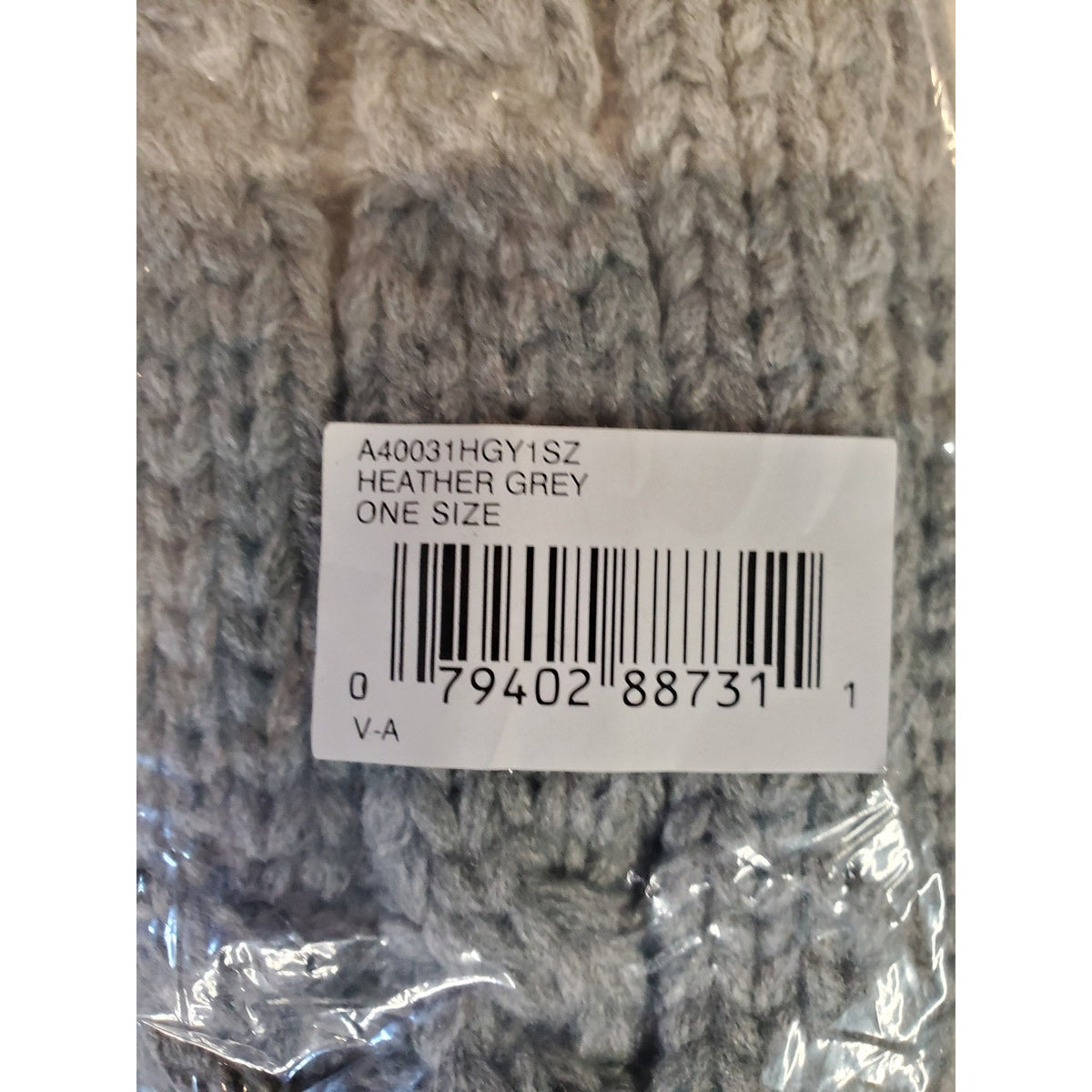 Isotoner Womens Mittens One Size Heather Grey Cable Knit Warm Cozy Winter