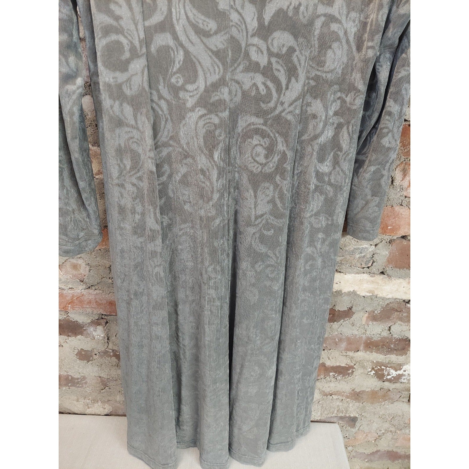 Coldwater Creek Womens Dress L Gray Embossed Velvet V Neck Long Sleeve Midi