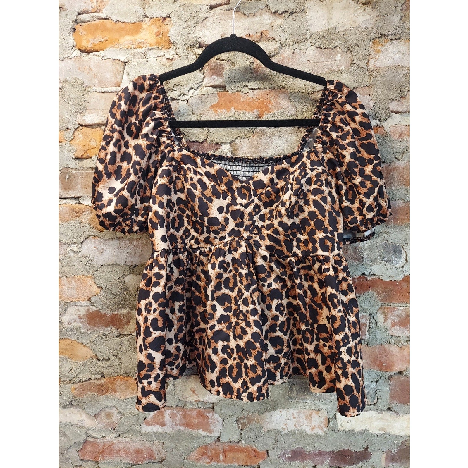 SHEIN CURVE Womens 0XL Leopard Print Peplum Top Square Neck Puff Sleeve Smocked