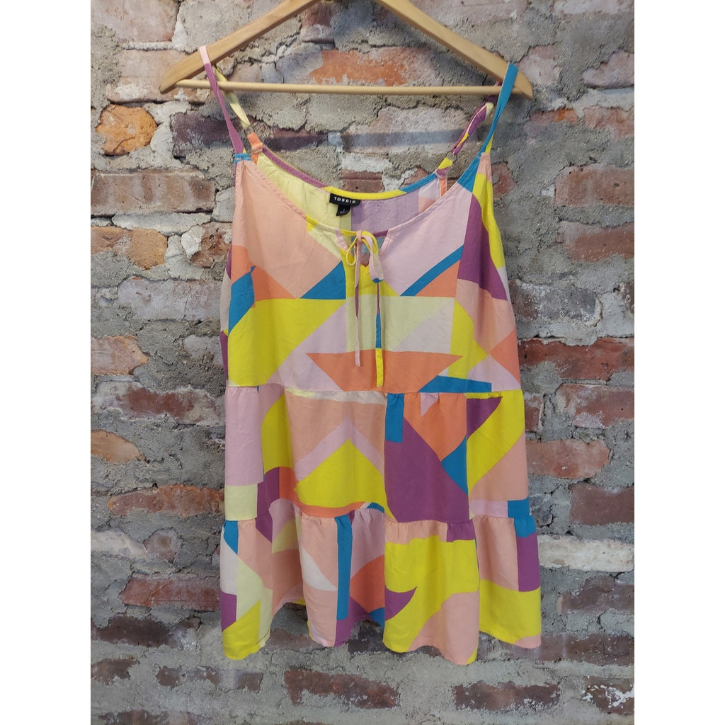 Torrid Womens 1X Geometric Print Tie Front Babydoll Tiered Cami Top