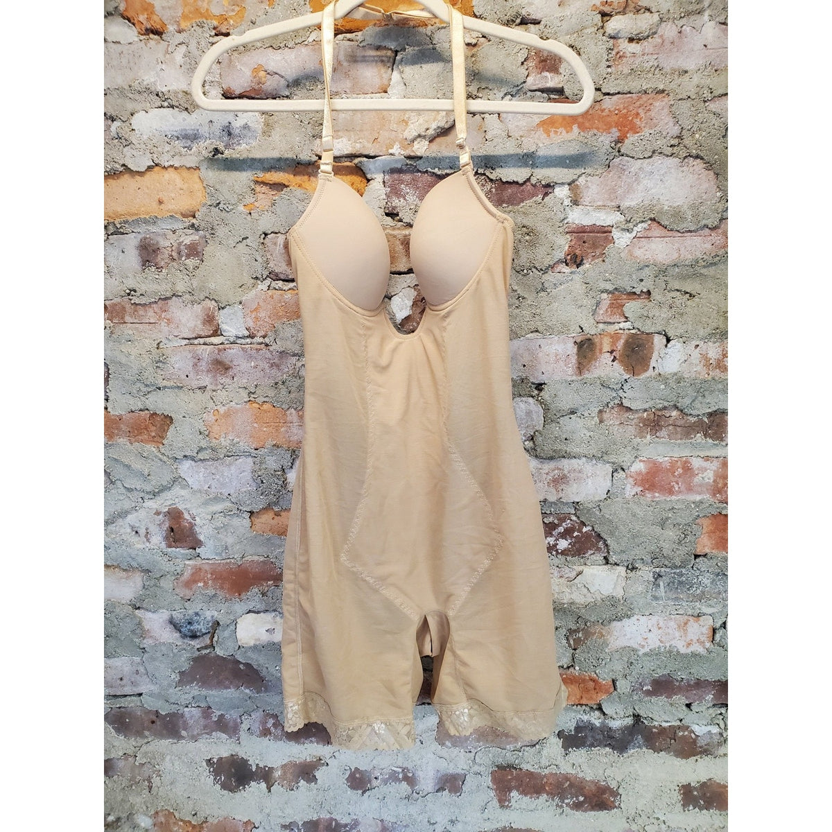 Womens Shapewear Bodysuit Low Back Halter Nude Size S Slimming Control Lace