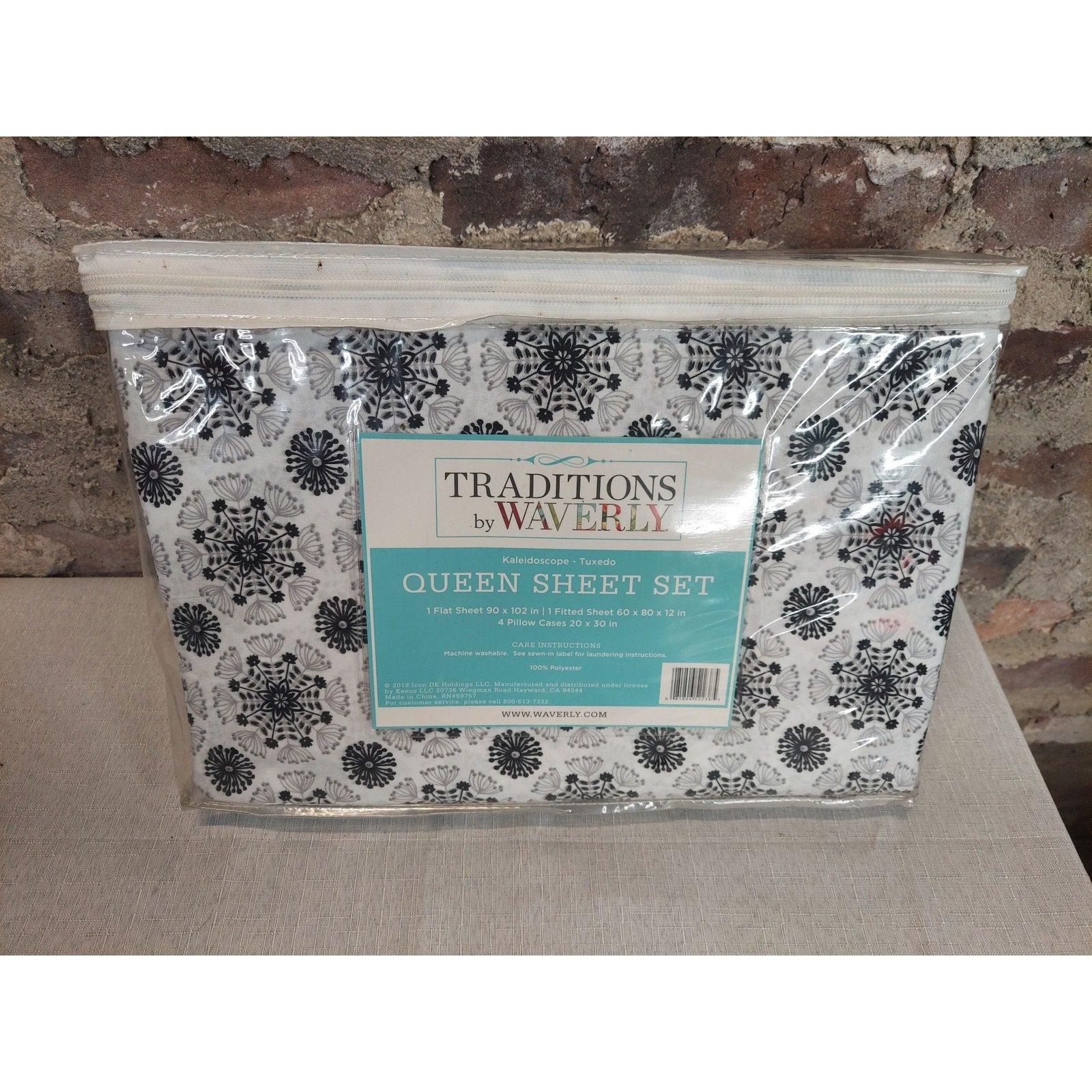 Traditions by Waverly Queen Sheet Set Luxury Microfiber Kaleidoscope Tuxedo