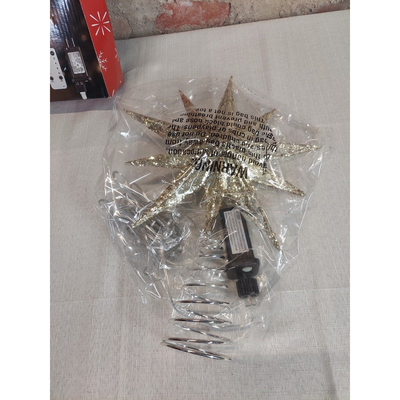 Lewondr Christmas Tree Topper Star 11 LED 10-Pointed Glitter Remote Timer