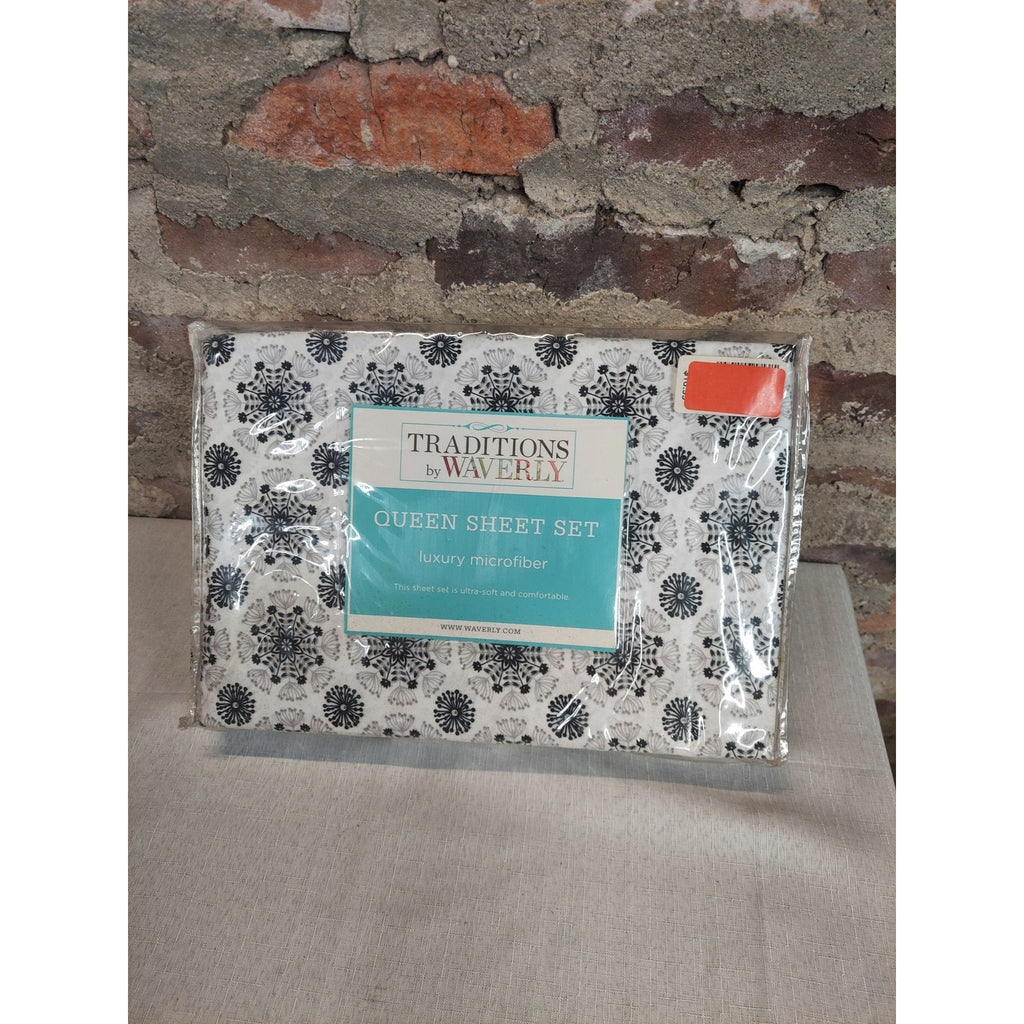 Traditions by Waverly Queen Sheet Set Luxury Microfiber Kaleidoscope Tuxedo