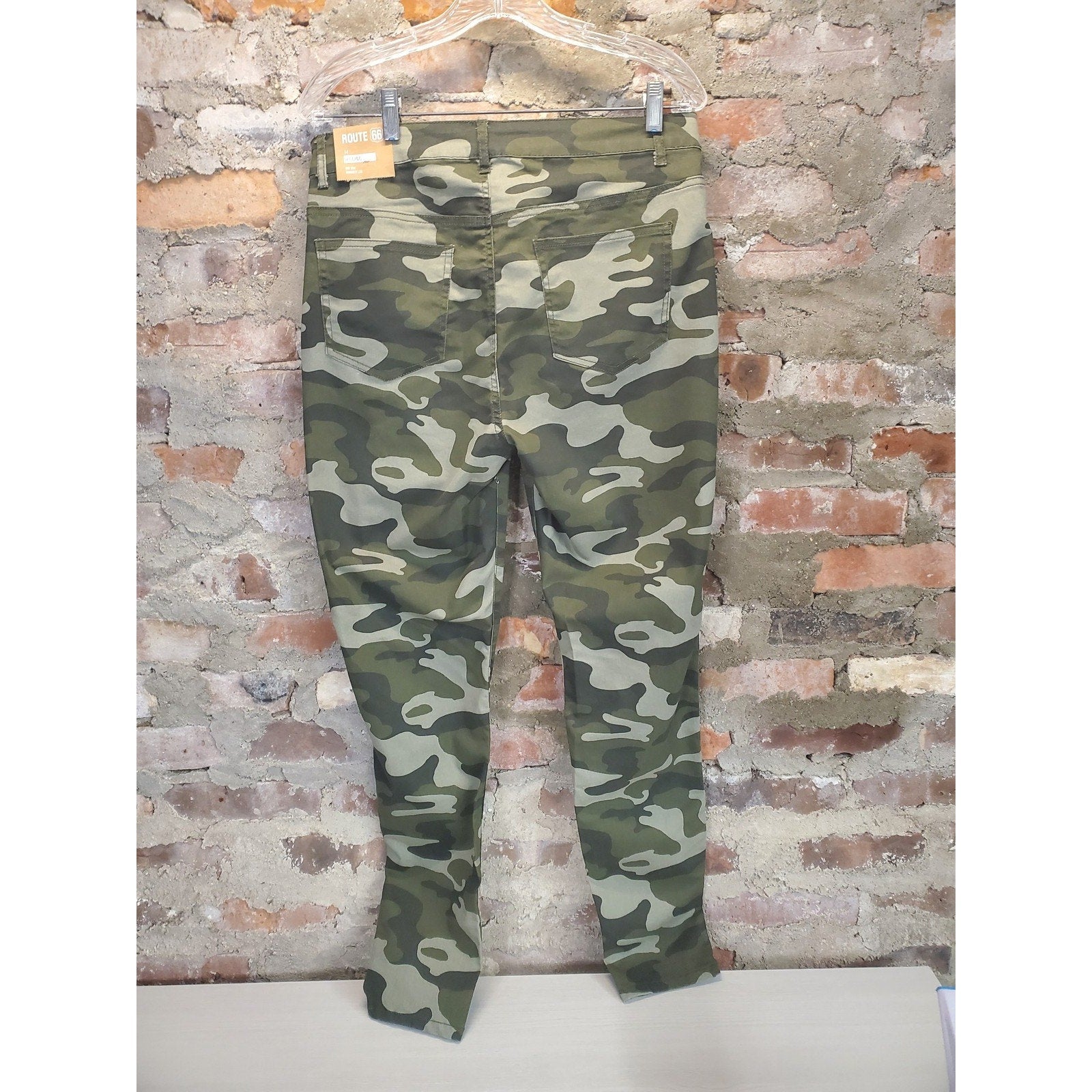 Route 66 Womens Camo Jegging Pants Size 14 Mid Rise Skinniest Leg Green