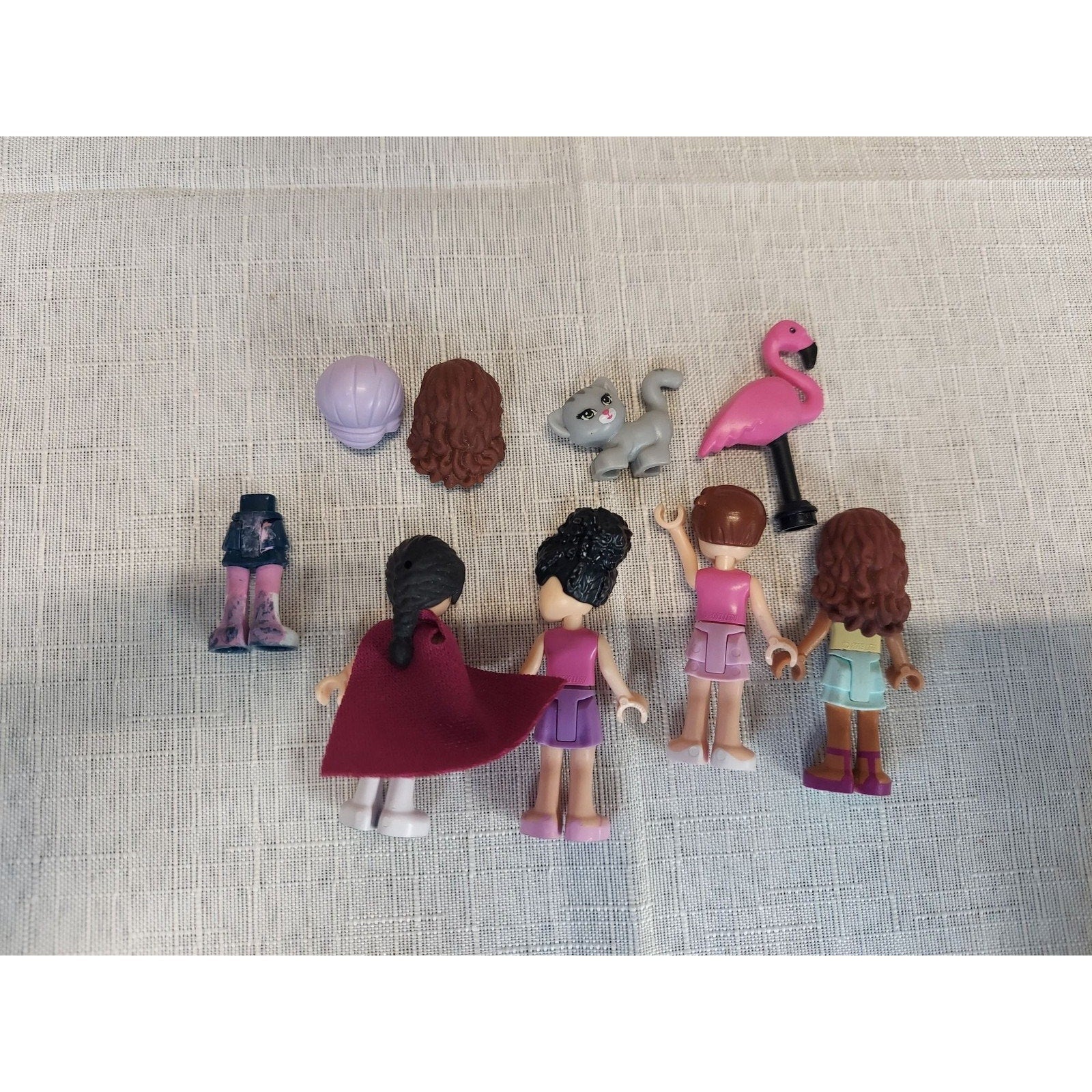 LEGO Friends Mini-Dolls Minifigures Lot 4 Figures Cat Flamingo Accessories