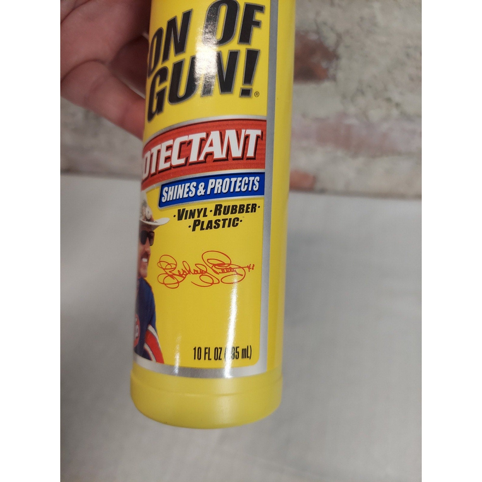 STP Son Of A Gun Protectant Spray Shines Protects Vinyl Rubber Plastic 10 FL OZ