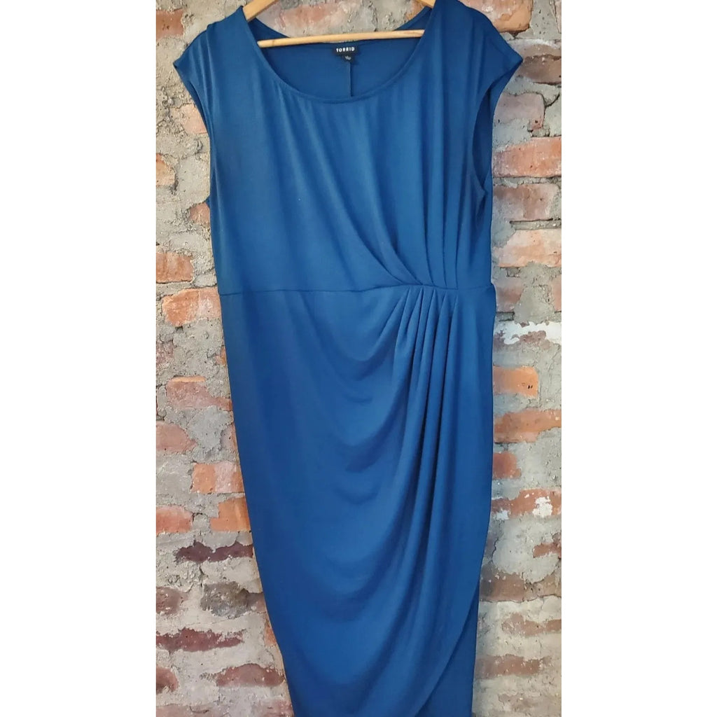 Torrid Womens Dress Size 1X 14 16 Blue Sleeveless Draped Faux Wrap Sheath