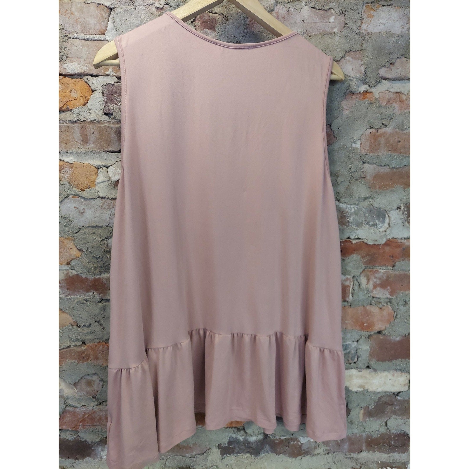 DOUBLJU Womens Plus Size 2X Sleeveless V Neck Tunic Top Pink Ruffled Hem